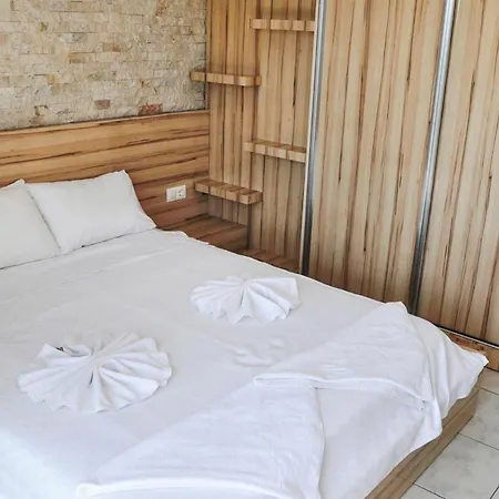 Villa Sleeps 8 Pool Air Con Wifi Ovacık